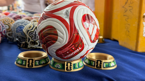 Bases para mini balon del Mundial 2026  en Arte Huichol
