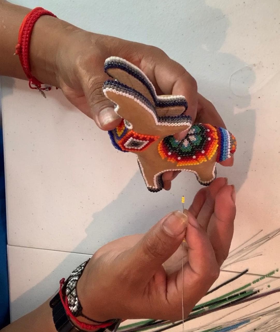 CURSO DE DECORACIÓN ARTESANÍA HUICHOL - Artesadelia