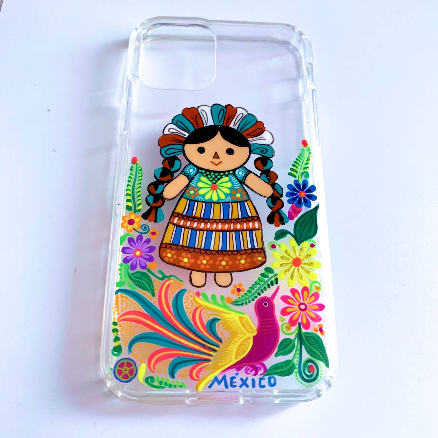 Funda Pintada a Mano iPhone 11 PRO Modelo Lelé Transparente - Artesadelia