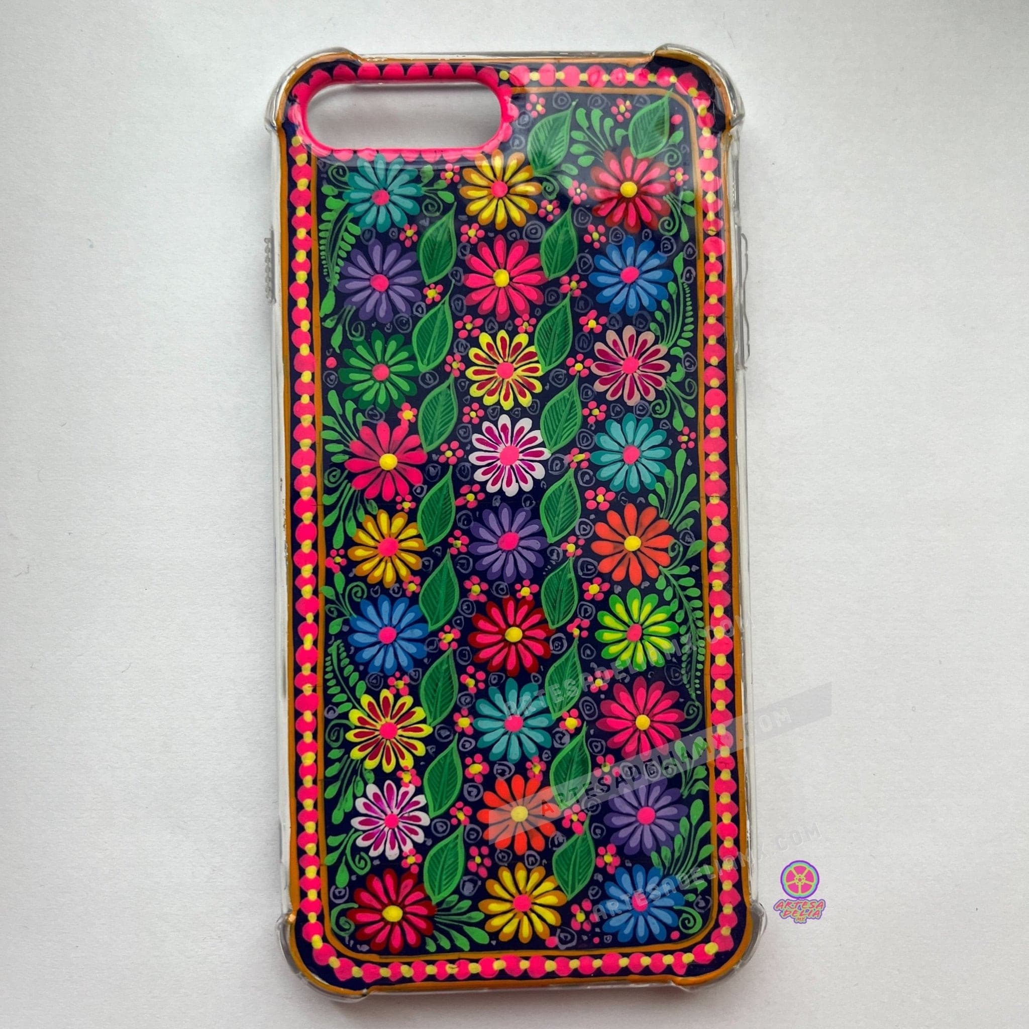Funda Pintada a Mano iPhone 7/8 Plus Modelo Flores - Artesadelia