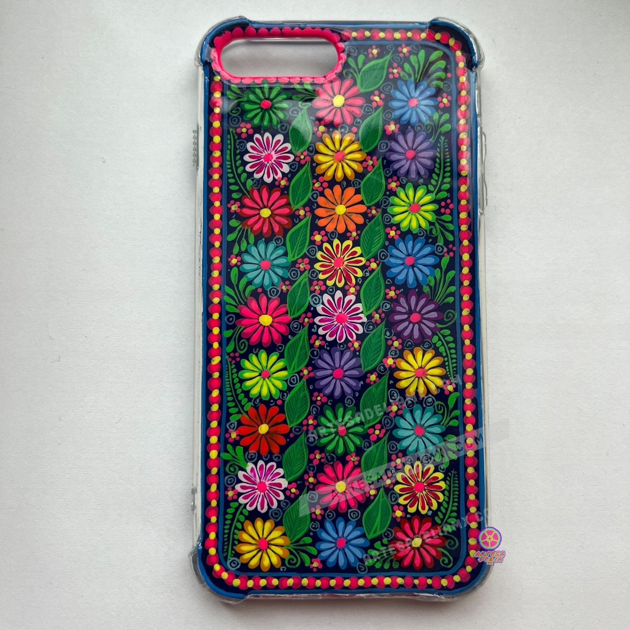 Funda Pintada a Mano iPhone 7/8 Plus Modelo Flores - Artesadelia