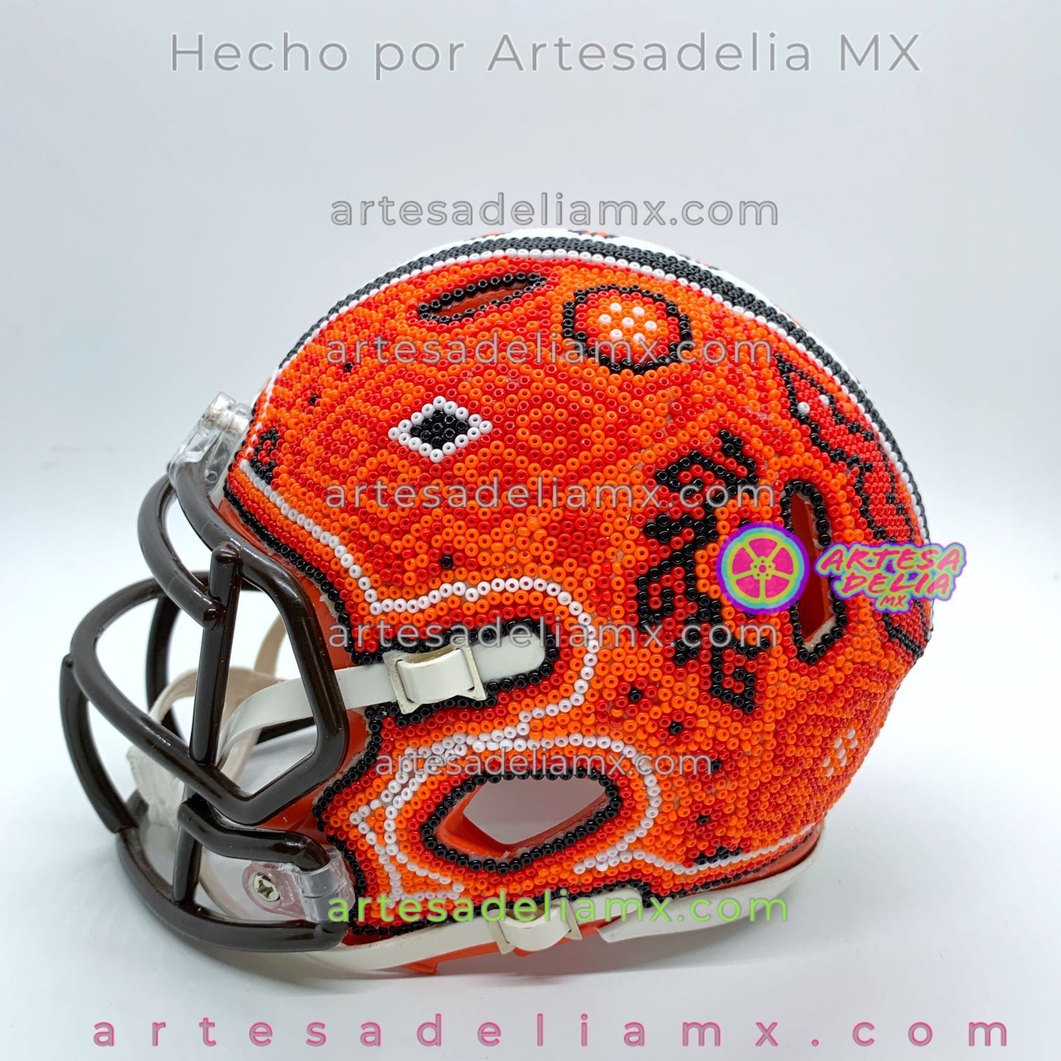 PRE-ORDEN Brows Cafes Cleveland Casco Huichol Sports NFL - Artesadelia